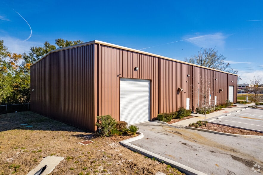 12109 Canton Ave, Hudson, FL à vendre - Photo principale – Image 2 sur 11