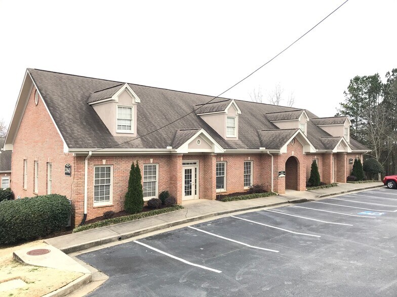2050 Buford Hwy, Buford, GA à louer - Photo principale – Image 2 sur 29