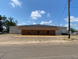Plus de détails pour 1824 3rd Ave N, Columbus, MS - Local d'activités à louer