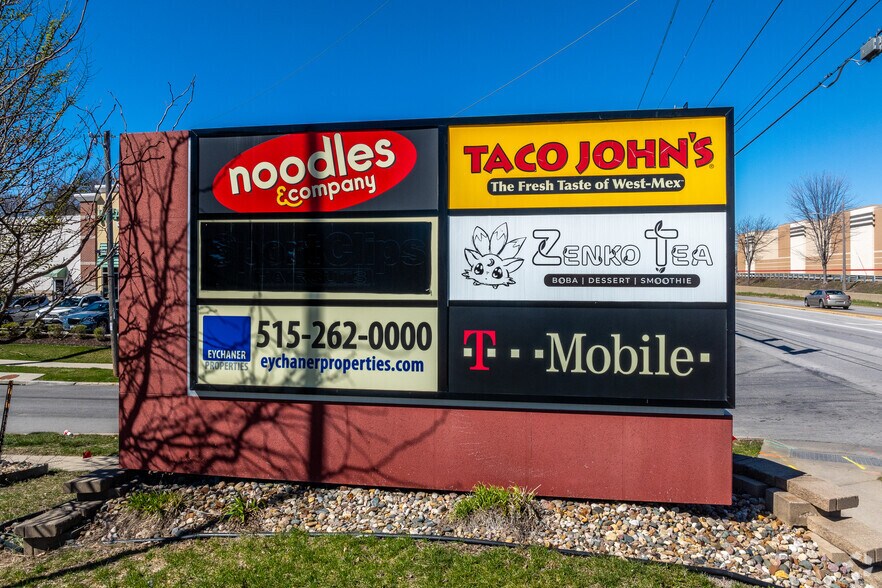 5824-5832 Douglas Ave, Des Moines, IA à louer - Photo de l’immeuble – Image 2 sur 5