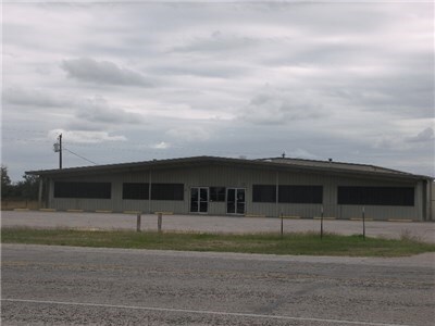 1948 Highway 90, Weimar, TX à vendre Photo principale– Image 1 sur 8