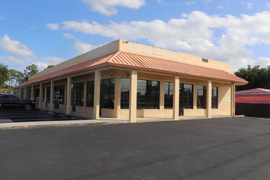 1330-1368 S Military Trl, West Palm Beach, FL à louer - Photo de l’immeuble – Image 2 sur 3