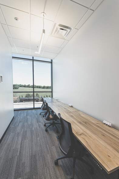 4900 Centennial Blvd, Nashville, TN à louer - Photo intérieure – Image 3 sur 21