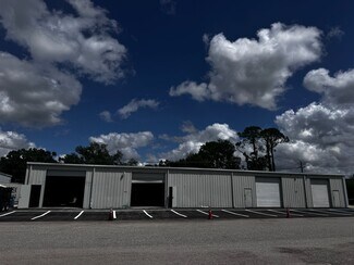 Plus de détails pour 8910 N Fork Dr, North Fort Myers, FL - Industriel/Logistique à louer