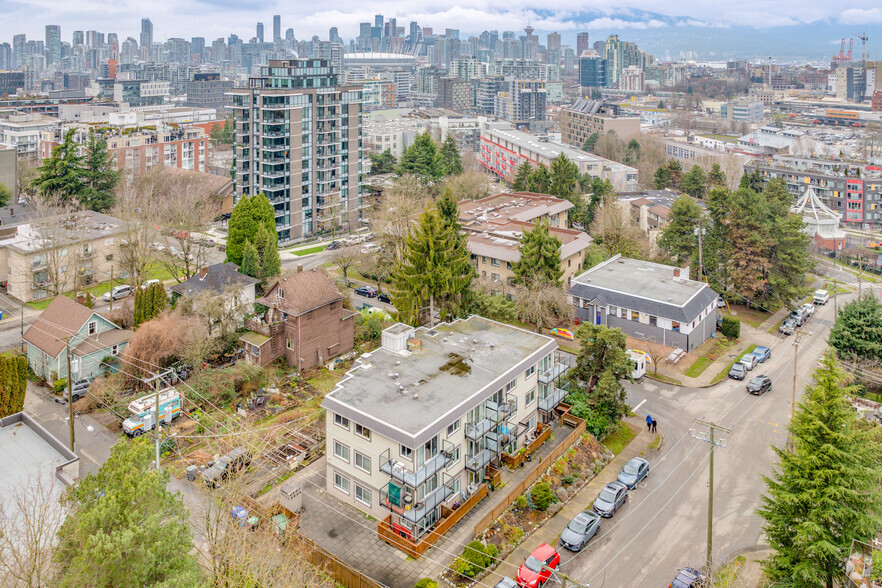 2223 Prince Edward St, Vancouver, BC à vendre - Aérien – Image 3 sur 3