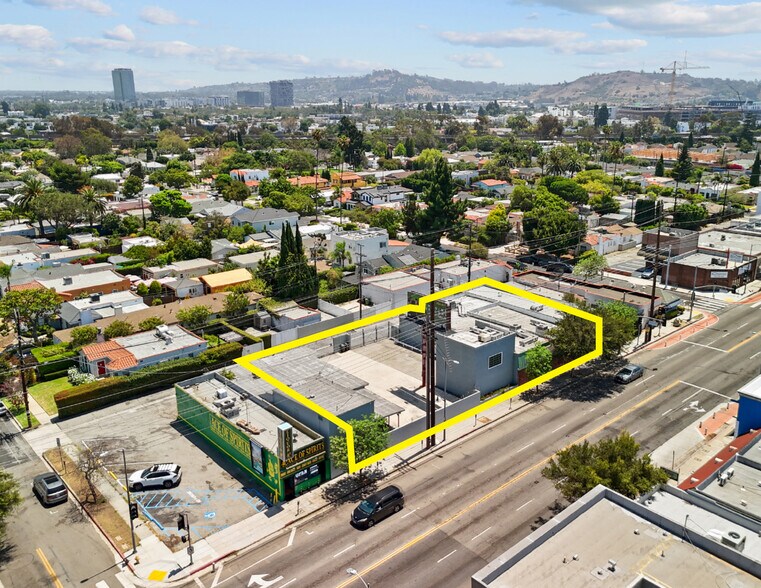 2718 S Robertson Blvd, Los Angeles, CA à vendre - Photo de l’immeuble – Image 3 sur 18