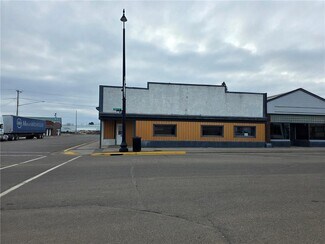 Plus de détails pour 129-131 S Main St, Luck, WI - Local commercial à vendre