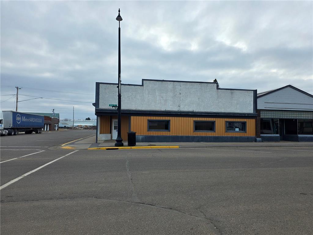 129-131 S Main St, Luck, WI à vendre Photo principale– Image 1 sur 5