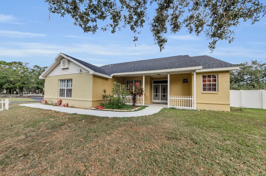 11748 La Madera Blvd, Port Richey, FL à vendre - Photo de l’immeuble – Image 3 sur 93