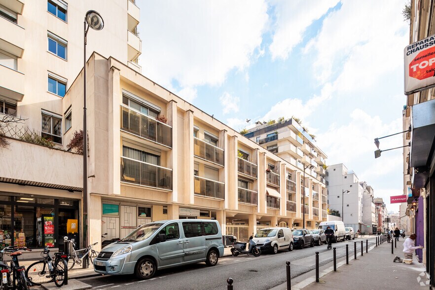 Bureaux/Local commercial dans Paris à louer - Photo principale – Image 1 sur 8