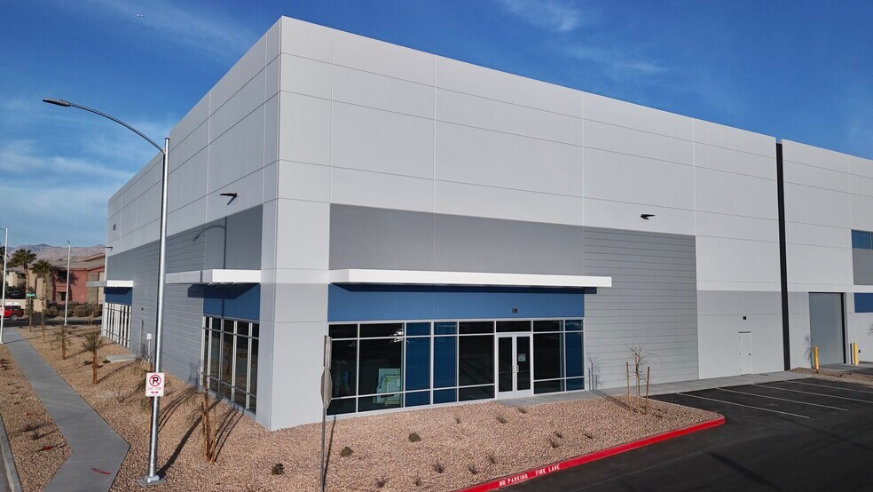 7862 S Miller Ln, Las Vegas, NV à vendre - Photo de l’immeuble – Image 2 sur 11