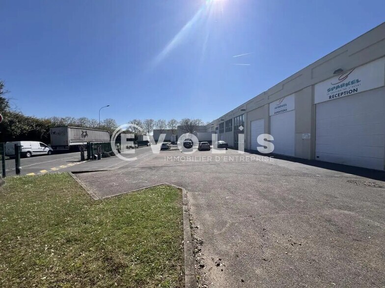 2 Rue Midi Pyrénées, Valenton à louer - Photo de l’immeuble – Image 1 sur 13