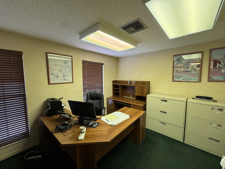 7797 N University Dr, Tamarac, FL à vendre - Photo de l’immeuble – Image 3 sur 21