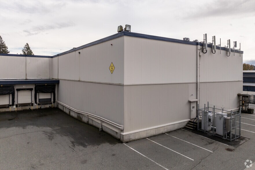 7588 Winston St, Burnaby, BC à louer - Photo de l’immeuble – Image 2 sur 6