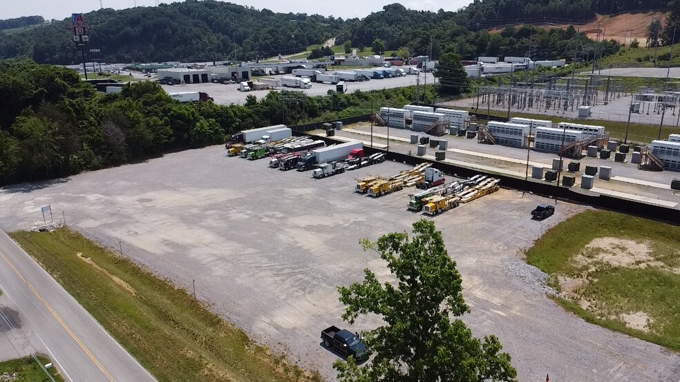 14300 Hickory Creek Rd, Lenoir City, TN à louer - Photo de l’immeuble – Image 3 sur 5