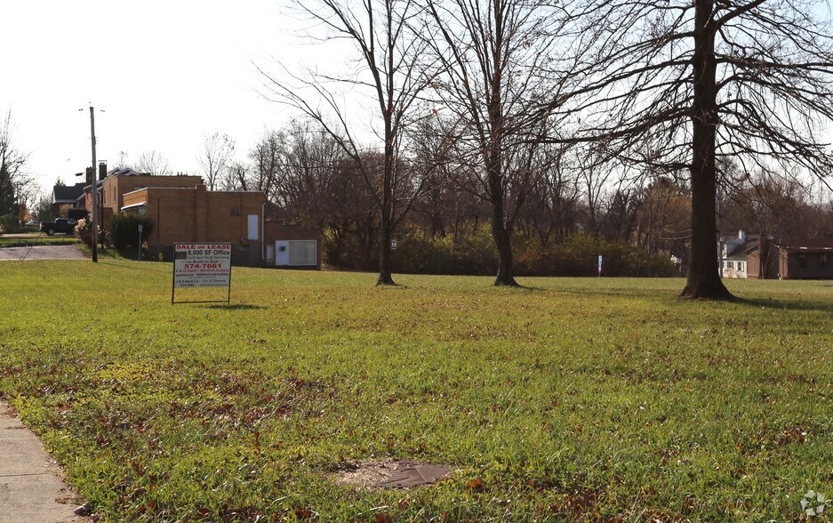 4881 North Bend Rd, Cincinnati, OH à vendre - Photo principale – Image 1 sur 6