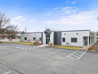 Plus de détails pour 108 Cavasina Dr, Canonsburg, PA - Local commercial à louer