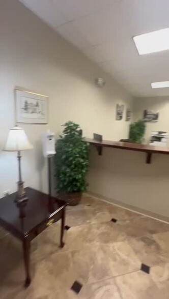 1311 S Main St, Mount Airy, MD à louer - Vidéo sur l’annonce professionnelle – Image 3 sur 16