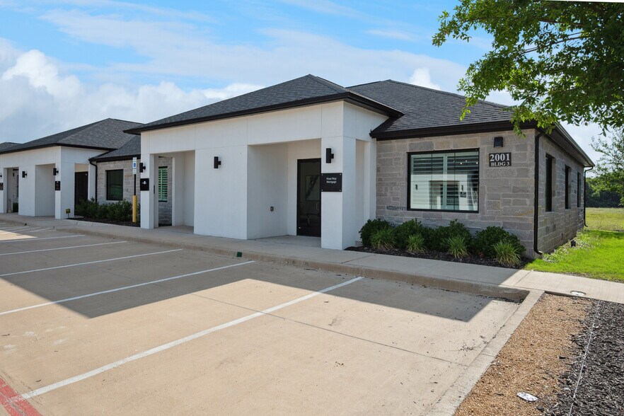 2001 Auburn Hills Pky, McKinney, TX à vendre - Photo de l’immeuble – Image 3 sur 20