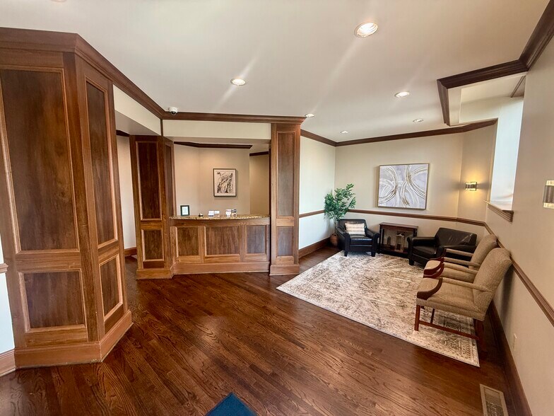 15 W Center St, Lawrenceburg, IN à louer - Photo de l’immeuble – Image 3 sur 29