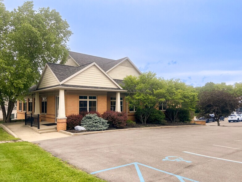 3347 Eagle Run Dr NE, Grand Rapids, MI à louer - Photo de l’immeuble – Image 1 sur 9