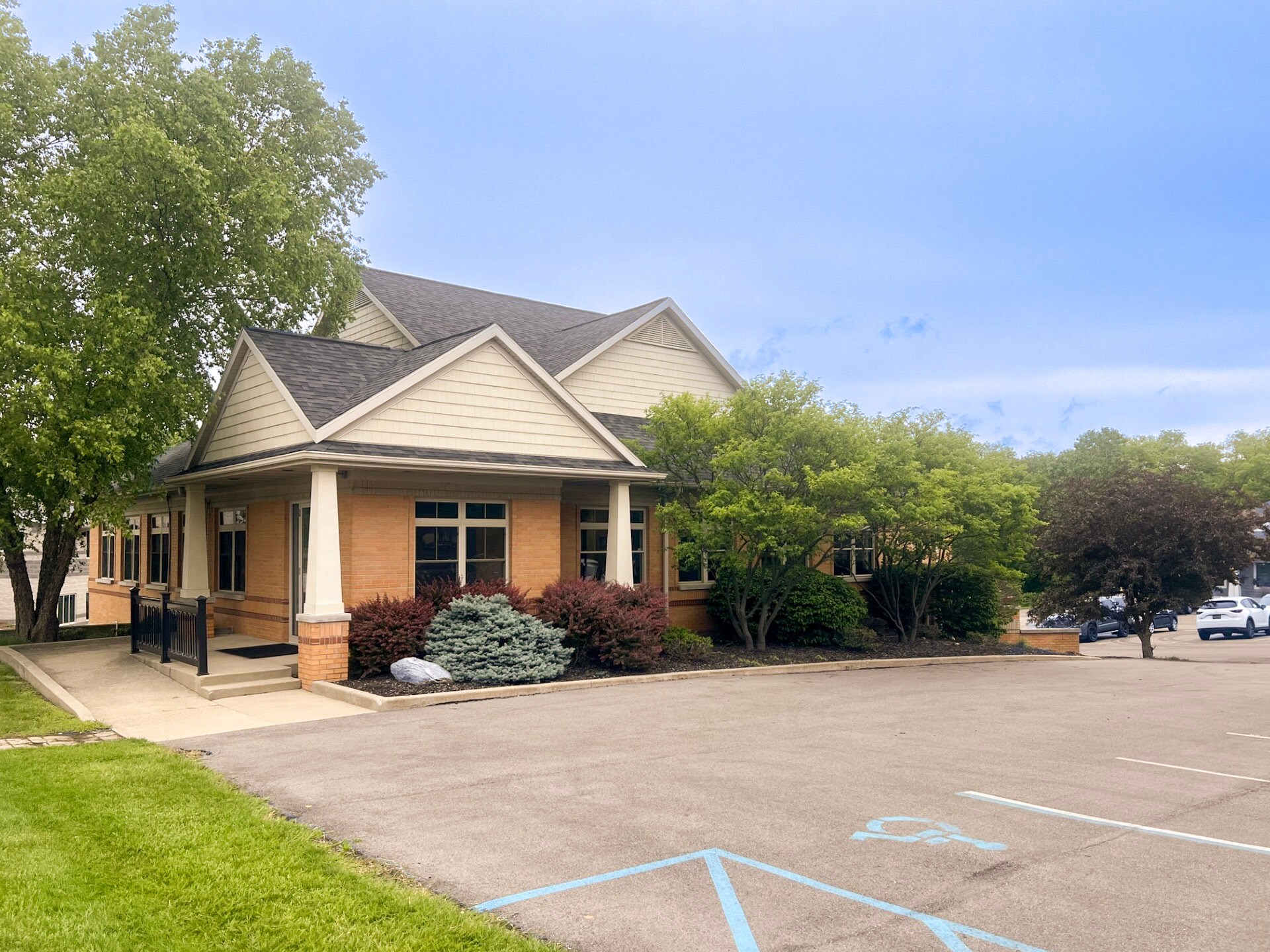 3347 Eagle Run Dr NE, Grand Rapids, MI à louer Photo de l’immeuble– Image 1 sur 10