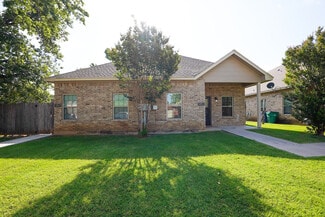 Plus de détails pour 1101 Cates St, Bridgeport, TX - Logement à vendre