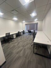 425 S Financial Pl, Chicago, IL à louer Photo de l’immeuble– Image 1 sur 3