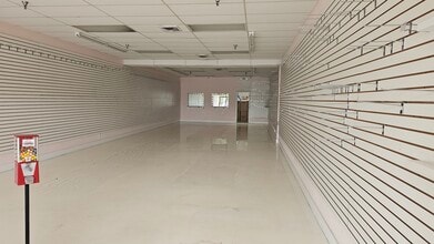 1105-1199 Royal Palm Beach Blvd, Royal Palm Beach, FL à louer Photo intérieure– Image 1 sur 2