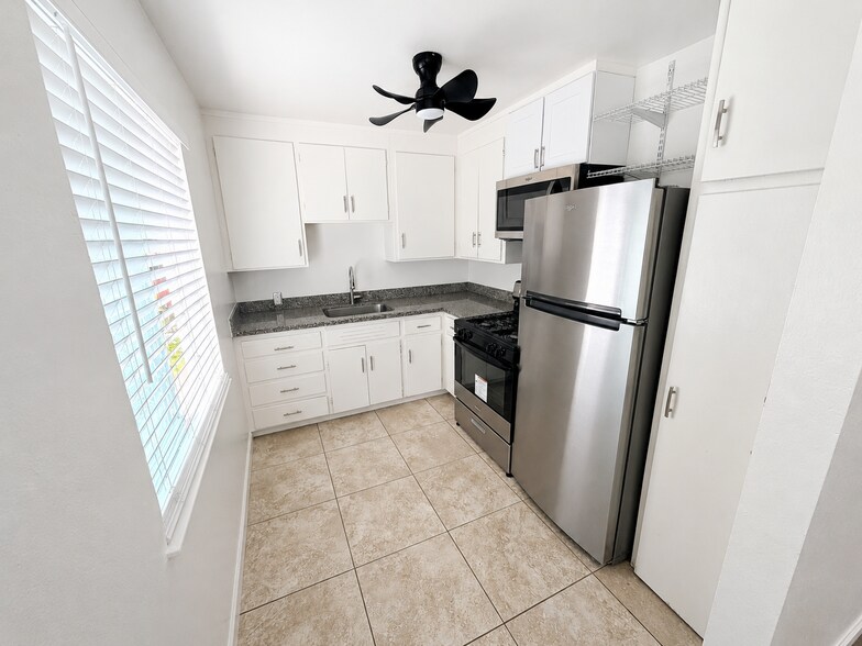 2145 Randolph Dr, San Jose, CA à vendre - Photo de l’immeuble – Image 2 sur 15