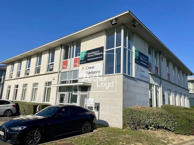 Plus de détails pour Bureau à louer