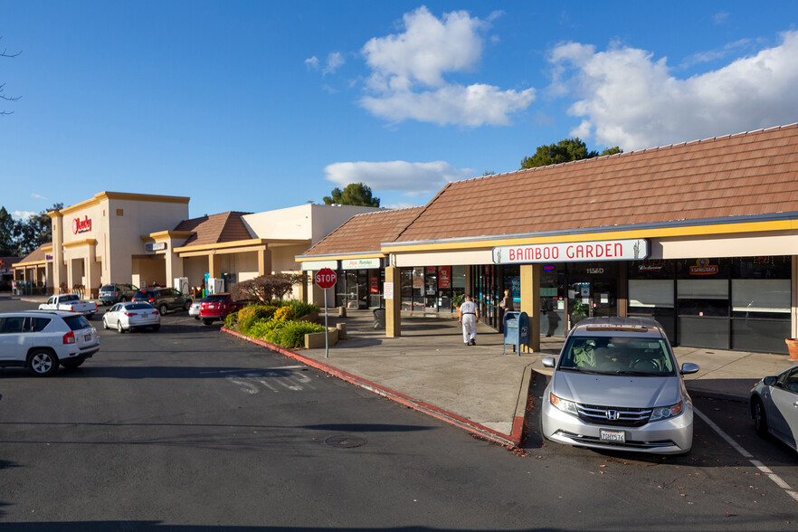 1125-1145 Arnold Dr, Martinez, CA à louer - Photo de l’immeuble – Image 3 sur 12