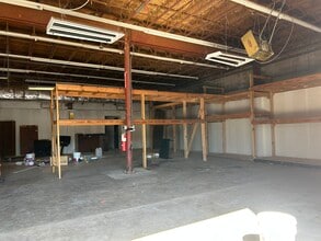 5205 Airport Blvd, Austin, TX à louer Photo de l’immeuble– Image 2 sur 4