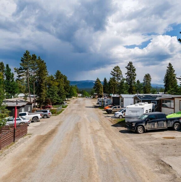 986 Range Rd, Whitehorse, YT à vendre - Photo de l’immeuble – Image 3 sur 17