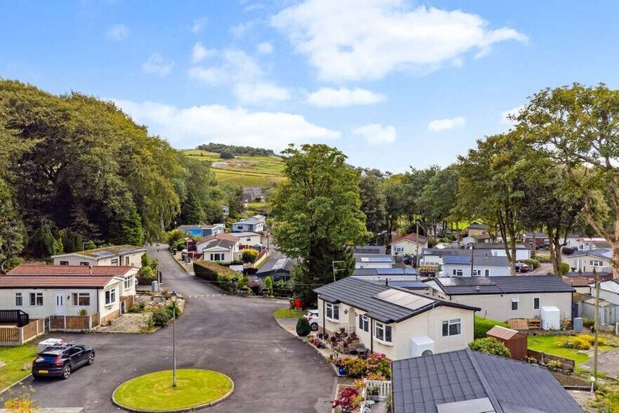 Hall Park, Rossendale à vendre - Photo de l’immeuble – Image 2 sur 3