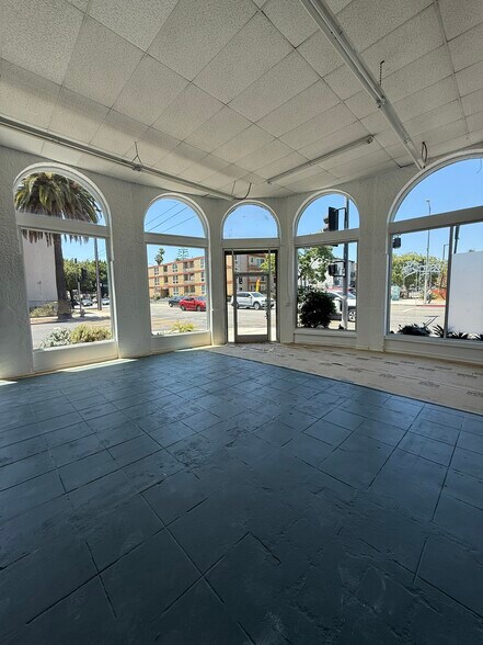 4356-4378 W 3rd St, Los Angeles, CA à louer - Photo de l’immeuble – Image 2 sur 24