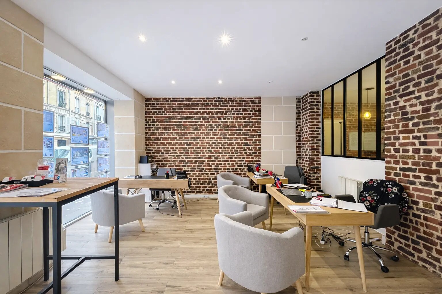 Local commercial dans Paris à louer Photo intérieure– Image 1 sur 6