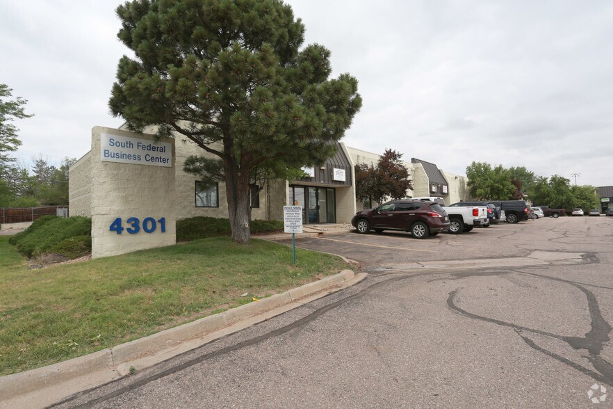 4301 S Federal Blvd, Englewood, CO à louer - Photo de l’immeuble – Image 2 sur 37