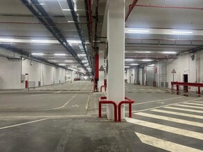 Industriel/Logistique dans Paris à louer Photo de l’immeuble– Image 1 sur 1