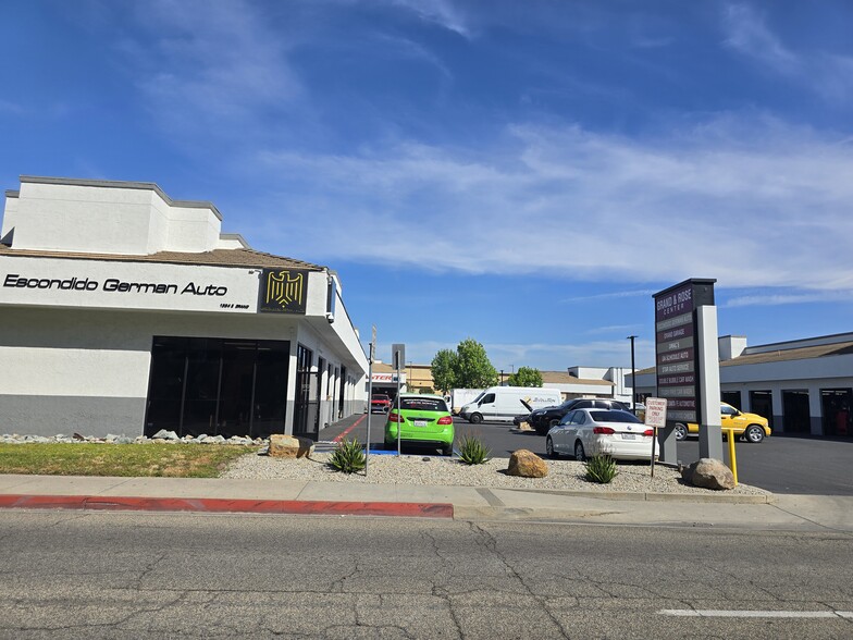 151 N Rose St, Escondido, CA à louer - Photo de l’immeuble – Image 2 sur 16