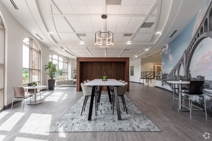 4951 Lake Brook Dr, Glen Allen, VA à louer - Photo intérieure – Image 3 sur 15