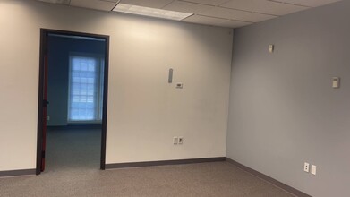 580 Decker Dr, Irving, TX à louer - Vidéo sur l’annonce professionnelle 