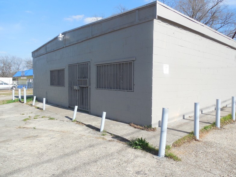 3744 Dixon Ave, Dallas, TX à louer - Photo principale – Image 1 sur 16