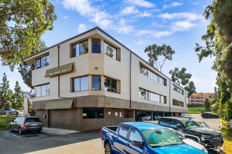 7290 Navajo Rd, San Diego, CA à louer - Photo de l’immeuble – Image 2 sur 14