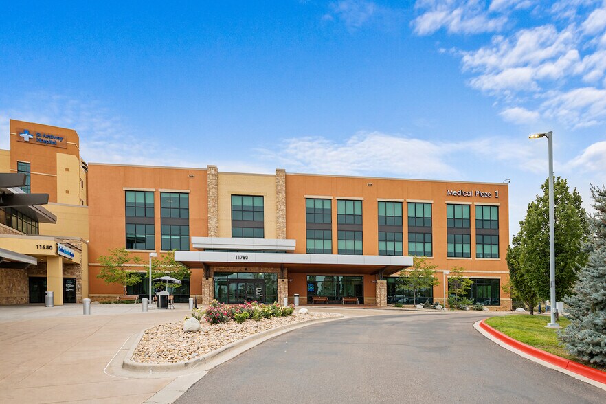 11750 W 2nd Pl, Lakewood, CO à louer - Photo de l’immeuble – Image 2 sur 9