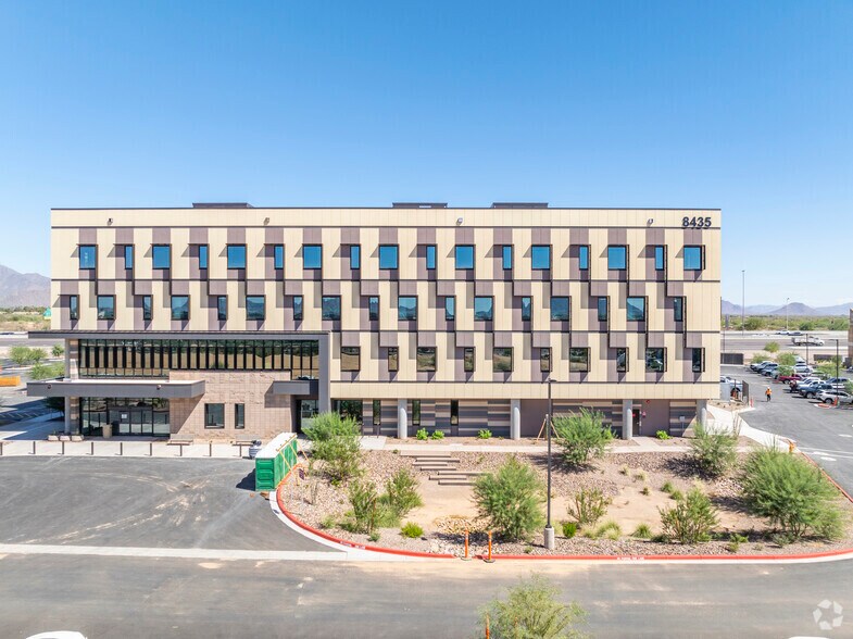 8435 N Pima Center Pky, Scottsdale, AZ à louer - Photo de l’immeuble – Image 2 sur 4