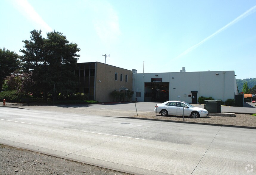 5411 N Lagoon Ave, Portland, OR à vendre - Photo principale – Image 1 sur 7