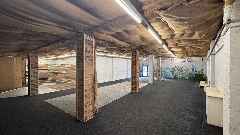 9-11 Church St, Doncaster à louer - Photo de l’immeuble – Image 3 sur 9