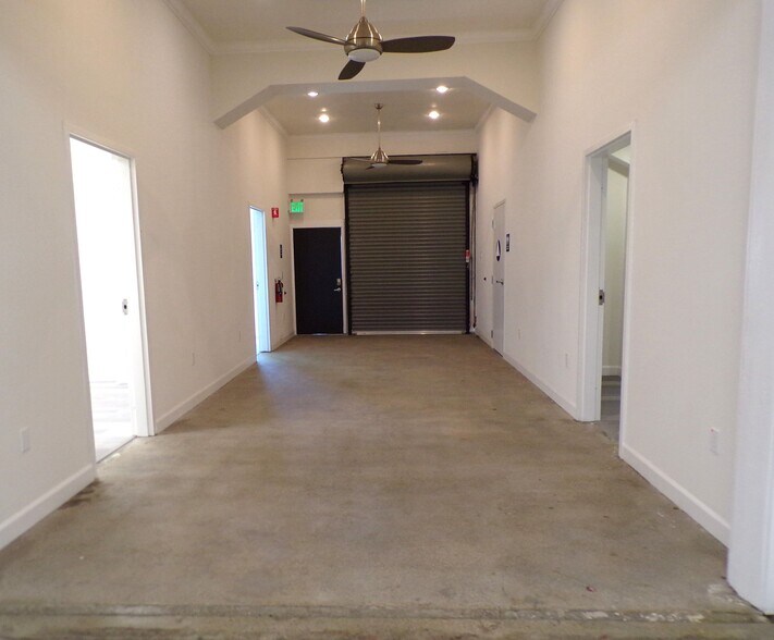 953 Washington St, San Carlos, CA à vendre - Photo de l’immeuble – Image 3 sur 28