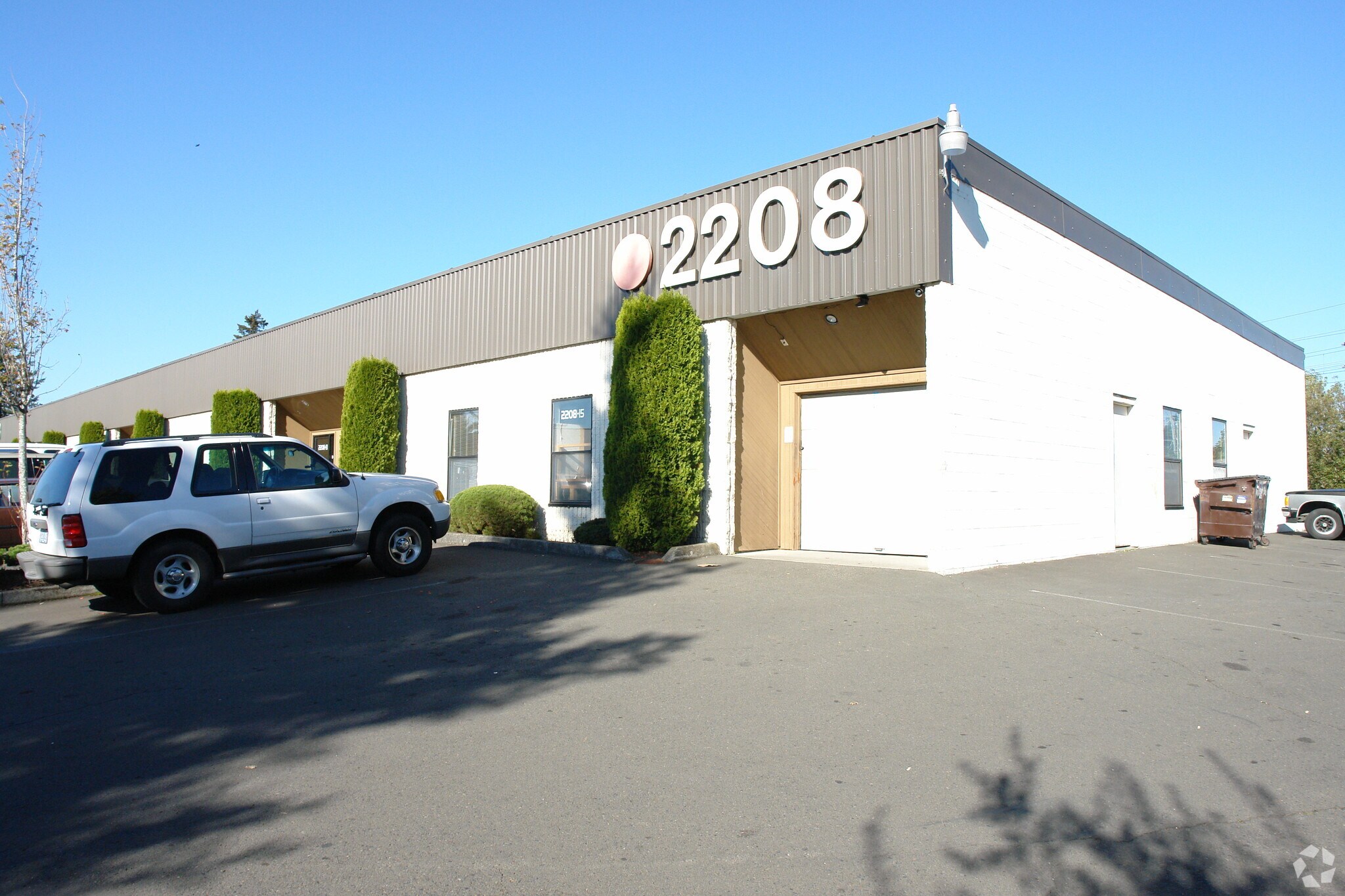 2208 NW Birdsdale Ave, Gresham, OR à louer Photo principale– Image 1 sur 7